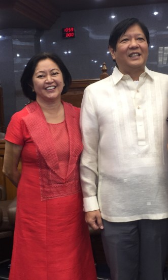 Sen, Marcos with his wife, Louise.